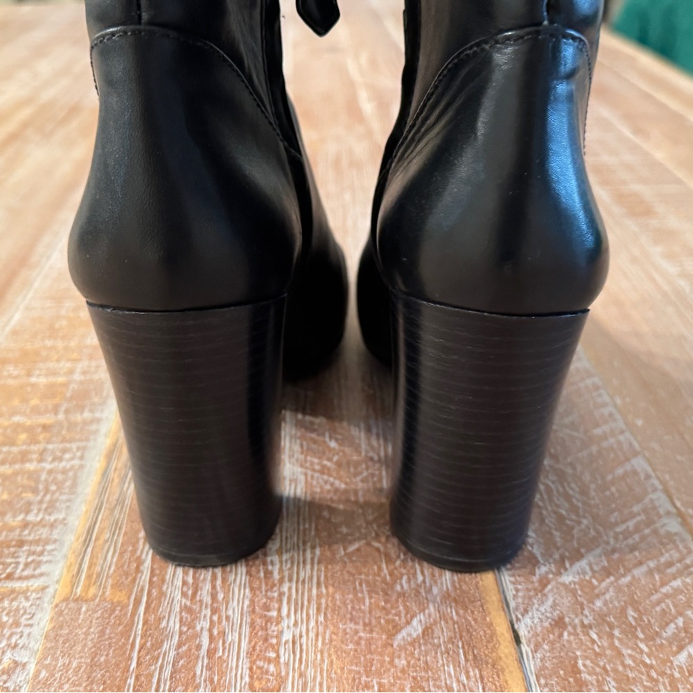 Tory Burch Elegant Black Knee-High Boots size 9 - Picture 5 of 12